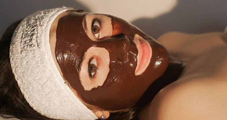 maska ​​ar kakao ādas atjaunošanai